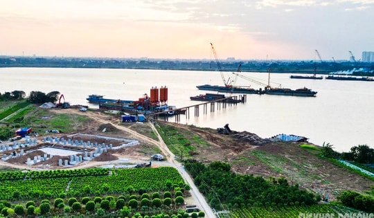 Ngắm đại công trường cầu Ngọc Hồi 11.844 tỷ đồng bắc qua sông Hồng