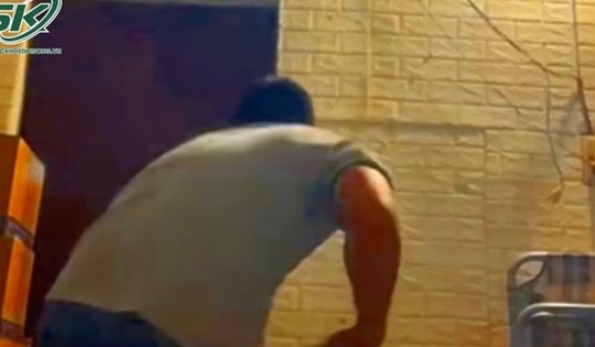 Chồng hành hung vợ dã man rồi quay lại clip vì nghi ngờ ngoại tình, công an vào cuộc khẩn