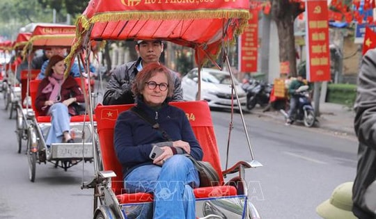 Du lịch Hà Nội doanh thu hơn 2.000 tỷ đồng trong dịp Tết Dương lịch