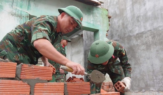 Mái nhà kiên cố trở về sau những ngày lũ dữ