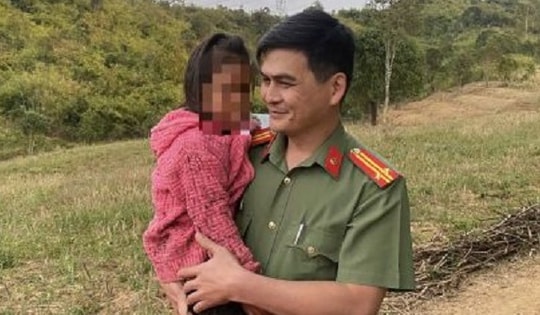 Tìm kiếm bé gái 5 tuổi đi lạc vào rừng giữa mưa rét