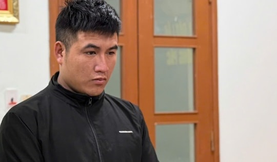 Bắt kẻ dùng đũa đâm tới tấp vào mặt tài xế taxi