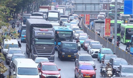 Hà Nội siết hoạt động xe tải trên 2 tấn tại nhiều tuyến đường nội đô