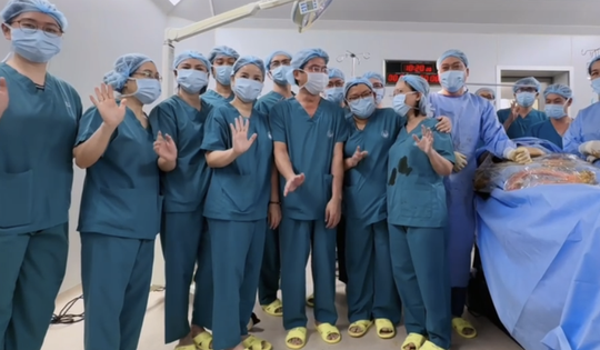 Thêm 1 bào thai mắc dị tật tim hiếm gặp ở TPHCM được thông tim thành công