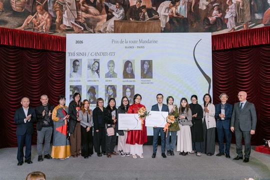 2 sinh viên mỹ thuật đầu tiên nhận Giải thưởng 'Con đường Thiên lý'