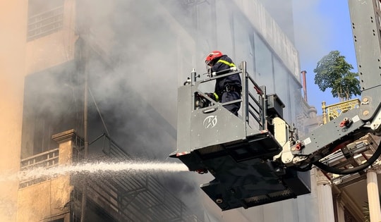 Hà Nội: cháy nhà 7 tầng tại Hà Đông khiến 2 người tử vong