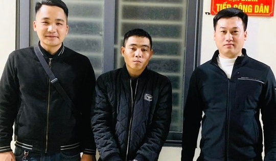 Bắt đối tượng hiếp dâm khi đang trên xe khách bỏ trốn