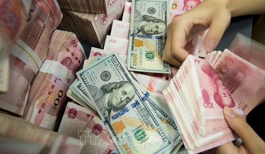 Tỷ giá hôm nay 8/1: Đồng USD tăng giá, NDT đảo chiều giảm