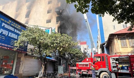 Cháy lớn tại phường Hà Đông, Hà Nội