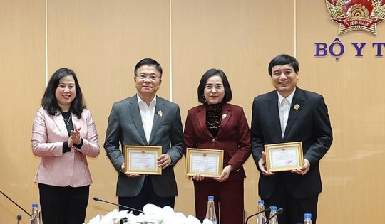 Năm 2025 đánh dấu bước hoàn thiện quan trọng về thể chế cho công tác bảo vệ, chăm sóc và nâng cao sức khỏe Nhân dân