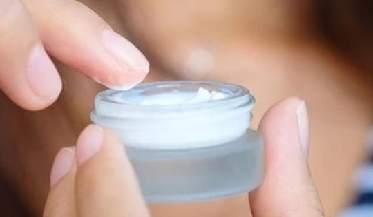 Bộ Y tế đình chỉ, thu hồi, tiêu hủy Kem thoa da Tiacortisol có nhãn lưu hành gây hiểu nhầm là thuốc