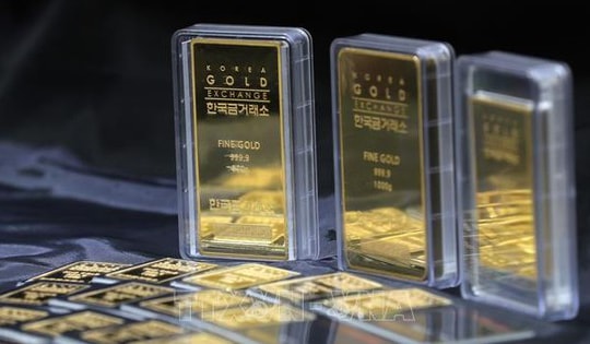 Giá vàng thế giới phục hồi nhẹ sau một phiên 'rung lắc'