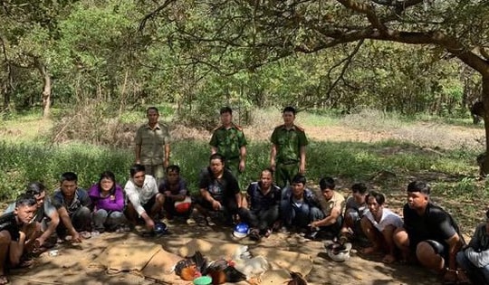 Triệt phá sới đá gà giữa ban ngày ở Đồng Nai, 9 đối tượng sa lưới