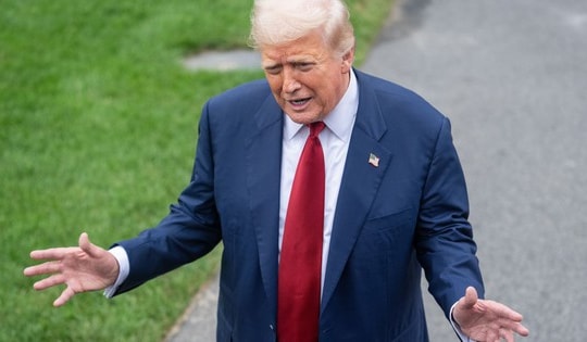 Tổng thống Trump nêu lý do huỷ 'làn sóng tấn công' Venezuela lần hai