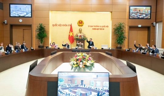 UBTVQH nhất trí 100% thông qua quy định mới về trang phục ngành Kiểm sát