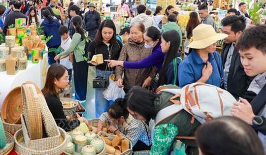Hội chợ Mùa Xuân 2026 sẽ khai mạc vào Rằm tháng Chạp