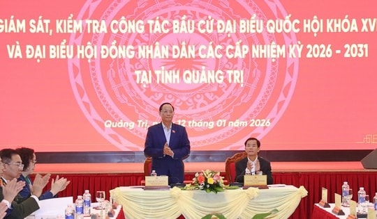 Phó Chủ tịch Quốc hội Trần Quang Phương kiểm tra công tác chuẩn bị bầu cử tại Quảng Trị