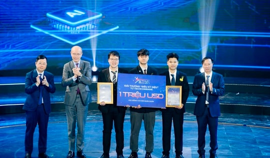 Lộ diện quán quân mùa 1 'A.I thực chiến' – chủ nhân giải thưởng lên đến 1 triệu USD từ Techcombank