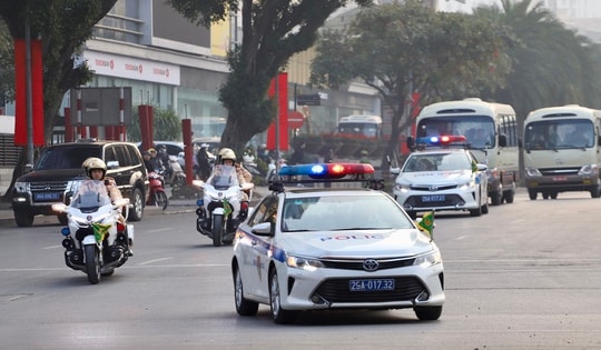 Cận cảnh diễn tập phương án dẫn đoàn, bảo vệ an ninh phục vụ Đại hội XIV