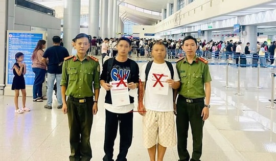 Trục xuất 2 người nước ngoài nhập cảnh trái phép vào Việt Nam