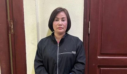 Chủ quan cà phê 'chiều khách' bằng gái bán dâm