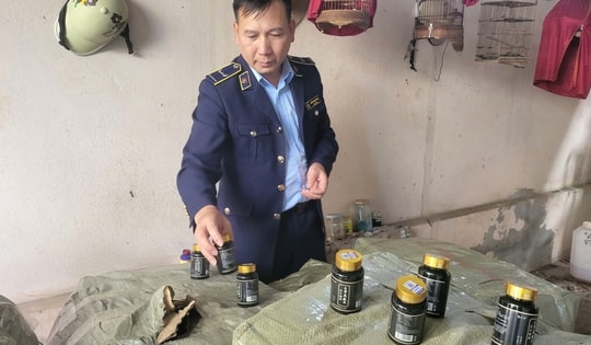 Phát hiện 4.200 lọ kẹo viên nhập lậu ở cơ sở kinh doanh