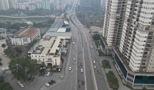 Đường phố Hà Nội thông thoáng như ngày Tết khi cấm xe tải vào nội đô