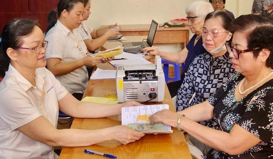 Cách tính lương hưu cho người nghỉ trước tuổi