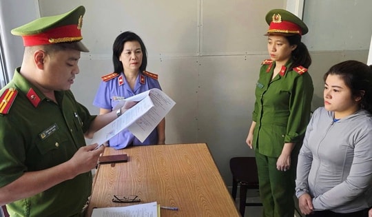 Chiếm đoạt hơn 470 triệu đồng tiền bán hàng, nữ quản lý cửa hàng bị khởi tố