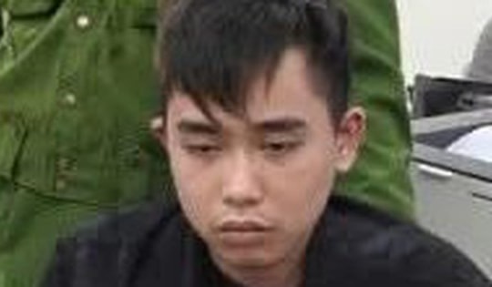 Bênh người yêu, nam thanh niên đùng dao đâm bạn trai chủ quán