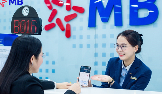 AGR đánh giá tích cực với bộ đôi cổ phiếu ngân hàng CTG, MBB