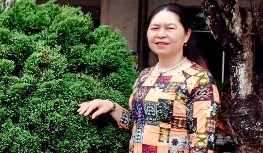 Cán bộ y tế trả lại hơn 400 triệu đồng do người khác chuyển nhầm