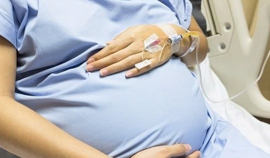 Sở Y tế TPHCM yêu cầu làm rõ vụ sản phụ sinh con trên taxi khi tự ý chuyển viện