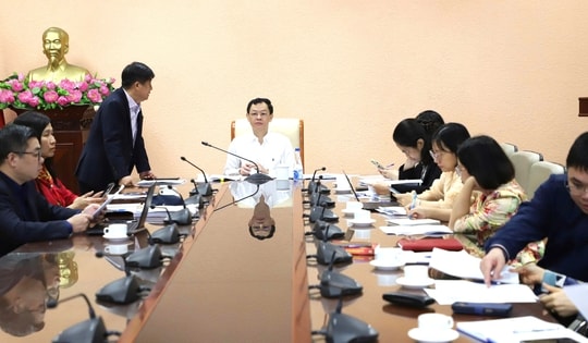 Hoàn thiện khung pháp luật để người chưa thành niên là bị hại được bảo vệ tốt hơn trong quá trình tư pháp