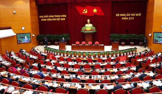 Danh sách 19 đồng chí Ủy viên Bộ Chính trị khóa XIV