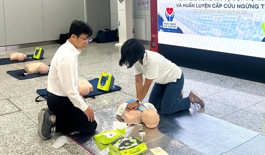 TPHCM triển khai máy khử rung tim tự động (AED) tại tuyến Metro số 1