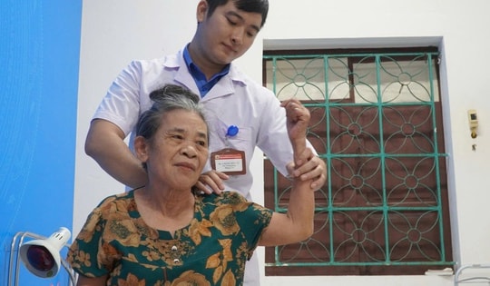 Chuyện ở nơi những phận đời được cưu mang: Bài 2: Những 'sứ giả' gánh vác phần khó