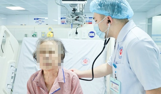 Phối hợp đa chuyên khoa cứu bệnh nhân suy đa tạng, nguy cơ tử vong cao