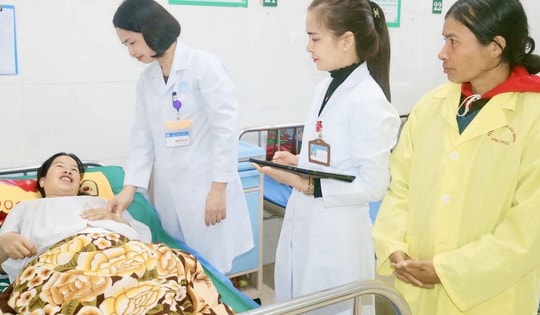 Sau mổ lấy thai, sản phụ rối loạn đông máu nặng được cứu nhờ báo động đỏ