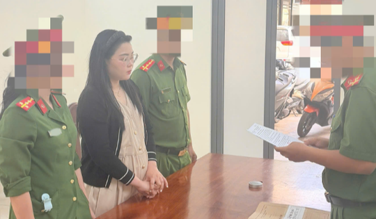 Khởi tố nữ chủ cơ sở sản xuất hơn 10.000 mỹ phẩm giả