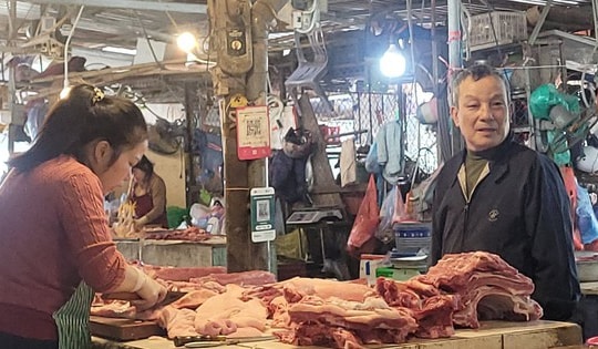 Sau dịch tả lợn châu Phi, giá thịt lợn lên mức 160.000 đồng/kg tại các chợ Hà Nội dịp cận Tết Nguyên đán