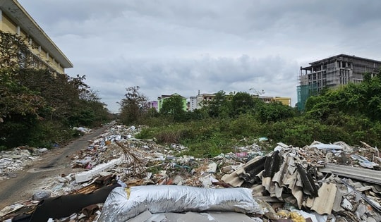 Bao giờ chấm dứt cảnh rác thải bủa vây khu quy hoạch ở Huế?