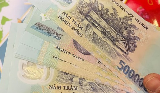 Tiền thưởng lễ, Tết có phải nộp thuế thu nhập cá nhân?