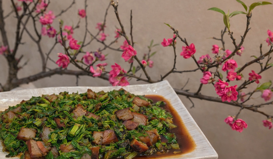 Xu hướng 'ăn Tết sớm': Thích nghi nhịp sống mới hay thay đổi cách đón Tết?