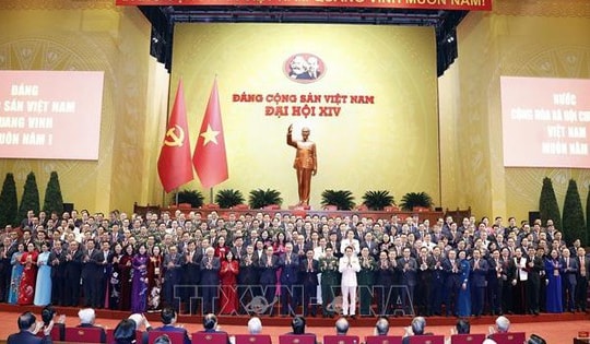 Bước ngoặt chiến lược cho giai đoạn 'vươn mình'