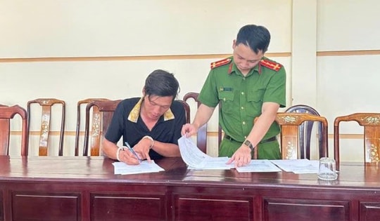 Tham ô tiền đơn hàng, hai nhân viên giao hàng nhanh bị khởi tố