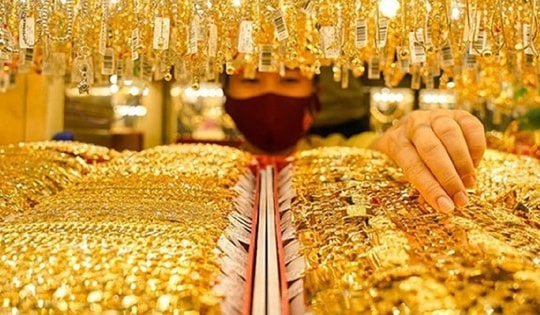 Chốt giá vàng hôm nay ngày 31/1 tiếp đà giảm cực mạnh