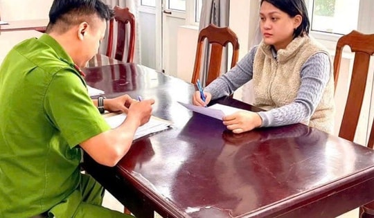 Chuyển nhầm 450 triệu đồng, người phụ nữ được công an hỗ trợ lấy lại tiền