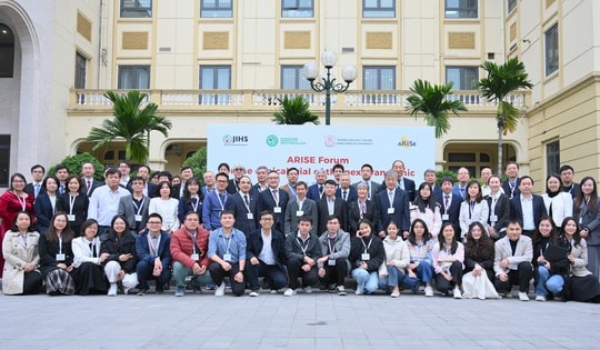 Chủ động ứng phó đại dịch tương lai từ nền tảng thử nghiệm lâm sàng