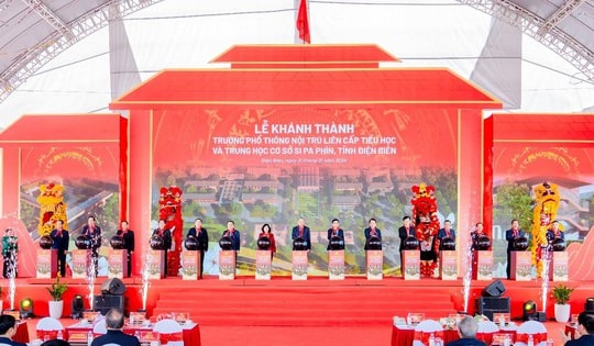 Sun Group cam kết đồng hành lâu dài và trao 2 tỷ đồng tài trợ trường liên cấp Si Pa Phìn, Điện Biên